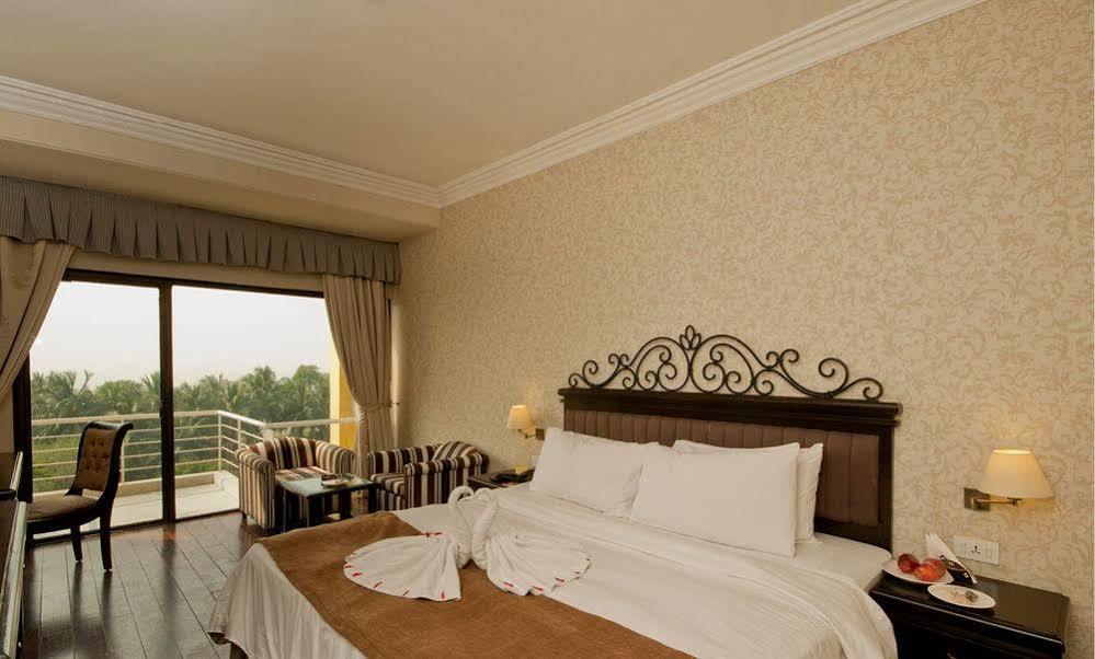 The Ffort Raichak. Hotel Calcutta Buitenkant foto